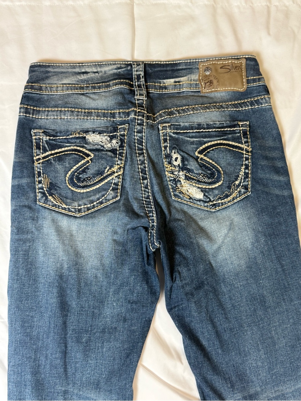 Silver Jeans Distressed Medium Blue Skinny Jeans - Picture 3 of 6